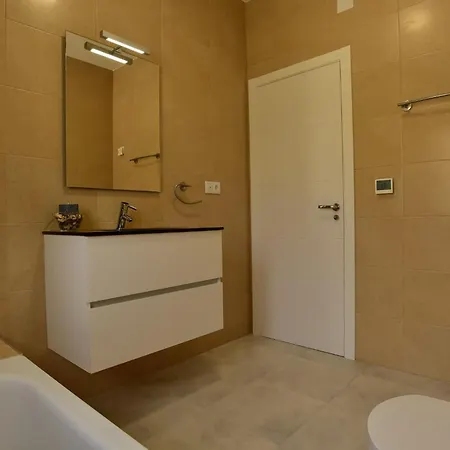 200 Deluxe - Alicante Cabo Roig